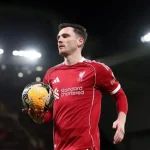 Arne Slot chính thức tuyên bố: "Robertson ở lại Liverpool đến hết mùa giải!" 1