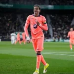 Lamine Yamal gây bão: 'Tôi không nghĩ đến Quả bóng vàng, chỉ muốn Barca thắng!' 1