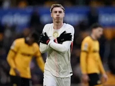 Cole Palmer ‘đau đớn’ vì chấn thương háng dai dẳng, Shearer và Lineker đồng cảm