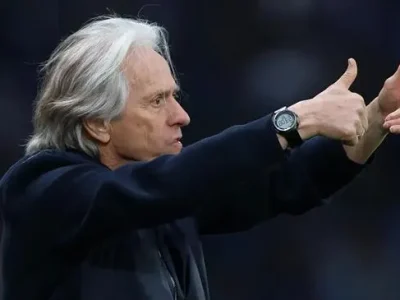 Sốc: HLV Jorge Jesus ‘đòi’ Ronaldo ở lại, đưa tối hậu thư cho Al-Nassr