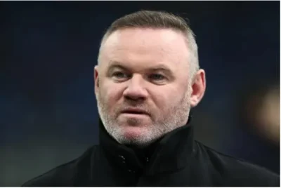 Rooney gây sốc: 'Arsenal vẫn là số 1 dù thua MU' - Cuộc đua Ngoại hạng Anh bất ngờ thay đổi 1