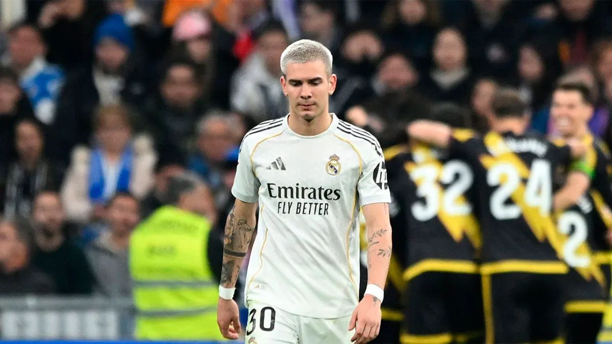 Mastantuono bị CĐV la ó dữ dội khi bị thay ra trong trận thắng nhọc Vallecano