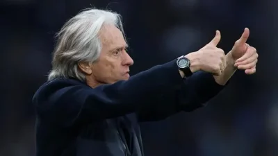 Sốc: HLV Jorge Jesus 'đòi' Ronaldo ở lại, đưa tối hậu thư cho Al-Nassr 1