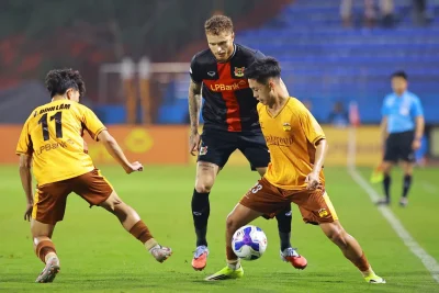 Nổ Tung Giấc Mơ Vô Địch: Ninh Bình Nhận Hai Cú Tát Trời Giáng Ở Khúc Cua Quyết Định 1