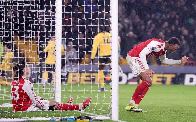 Arsenal cứ thế đang trượt dốc